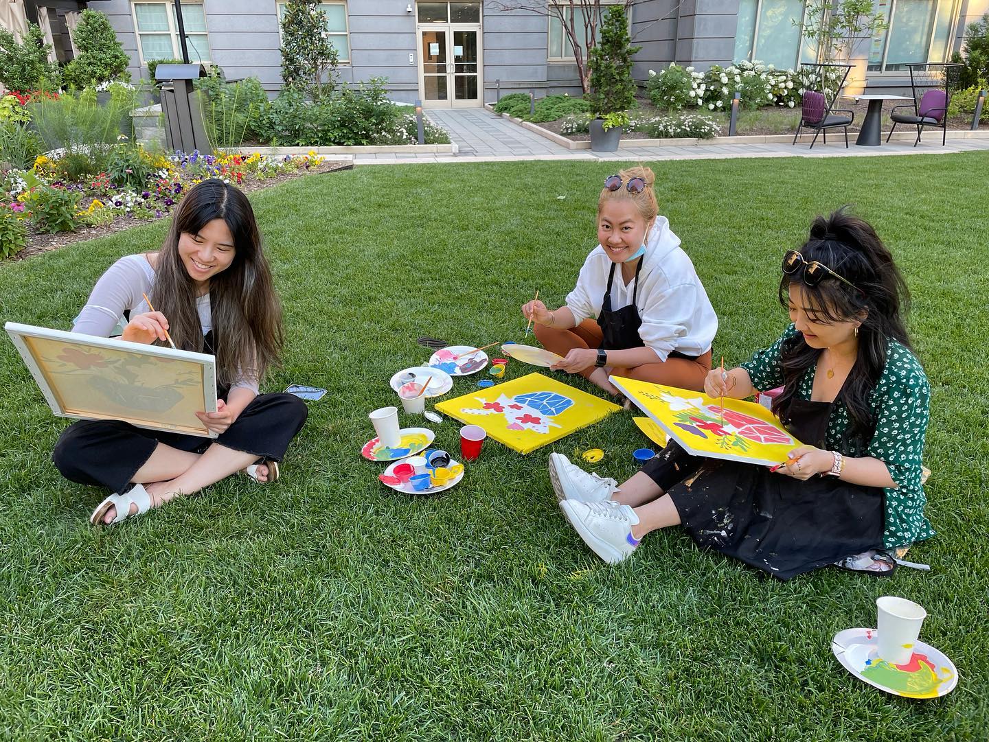 ArtViva Events Painting Class being held outside