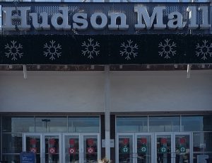 Hudson Mall entrance 